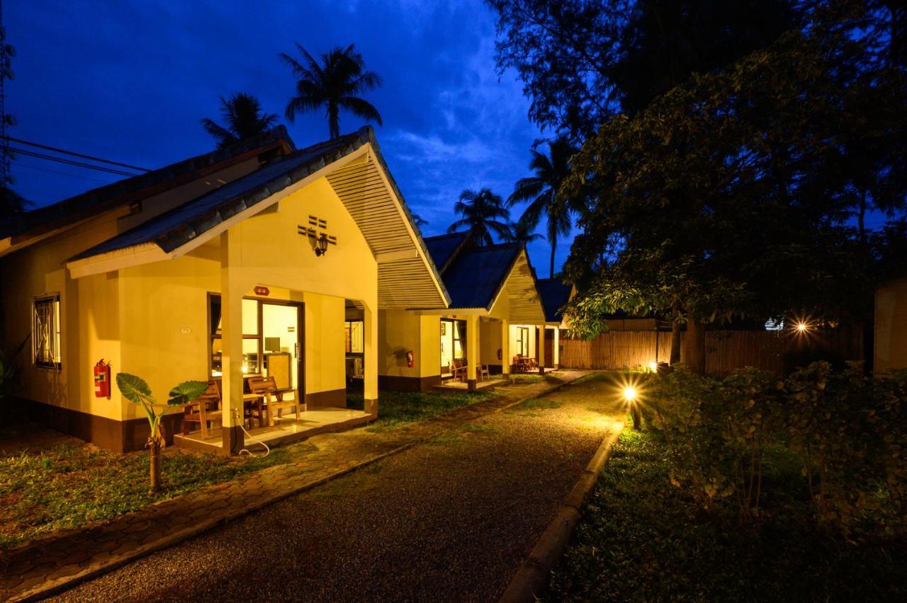 Wapi Resort Koh Lipe Exterior photo