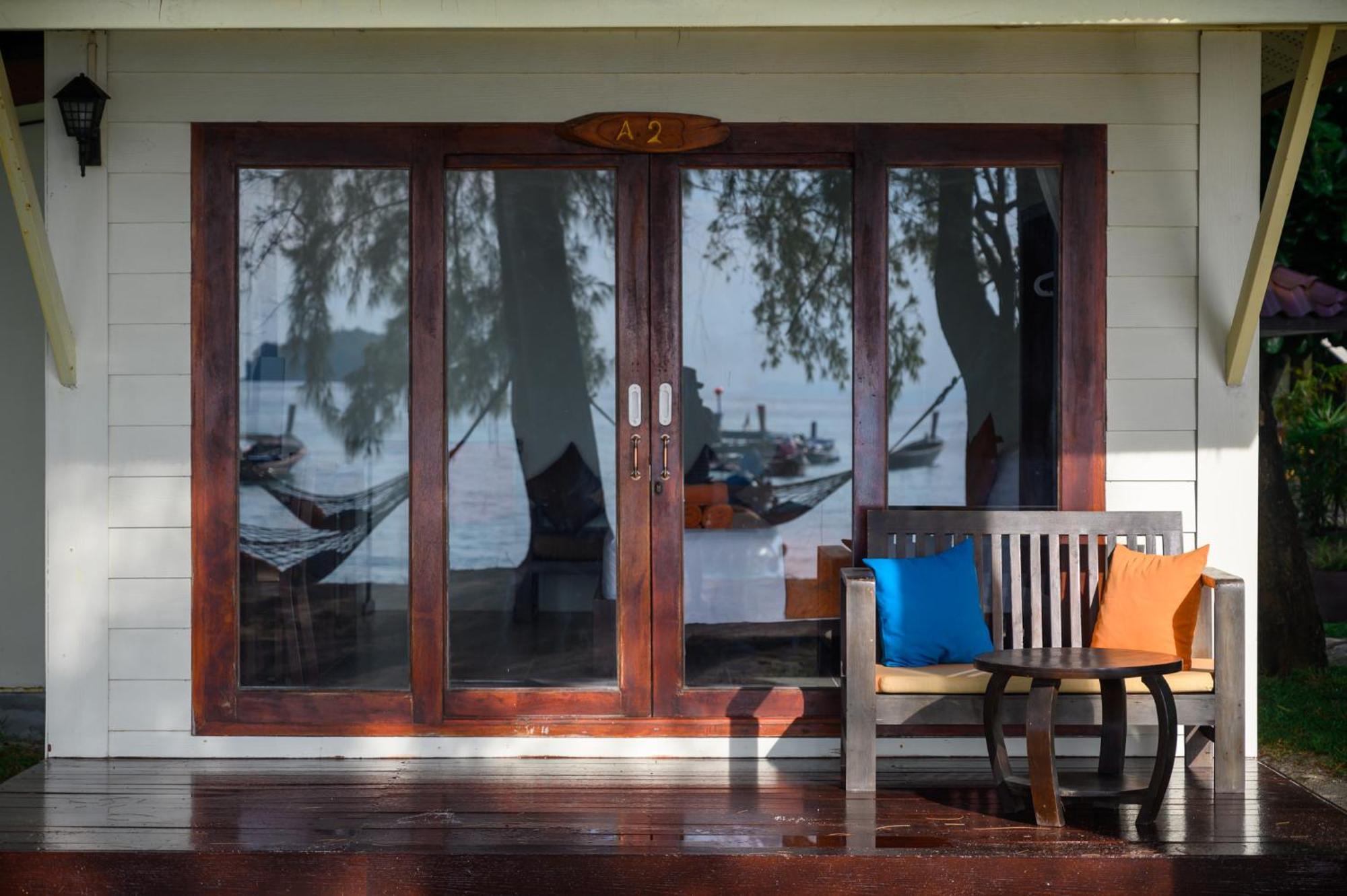 Wapi Resort Koh Lipe Room photo