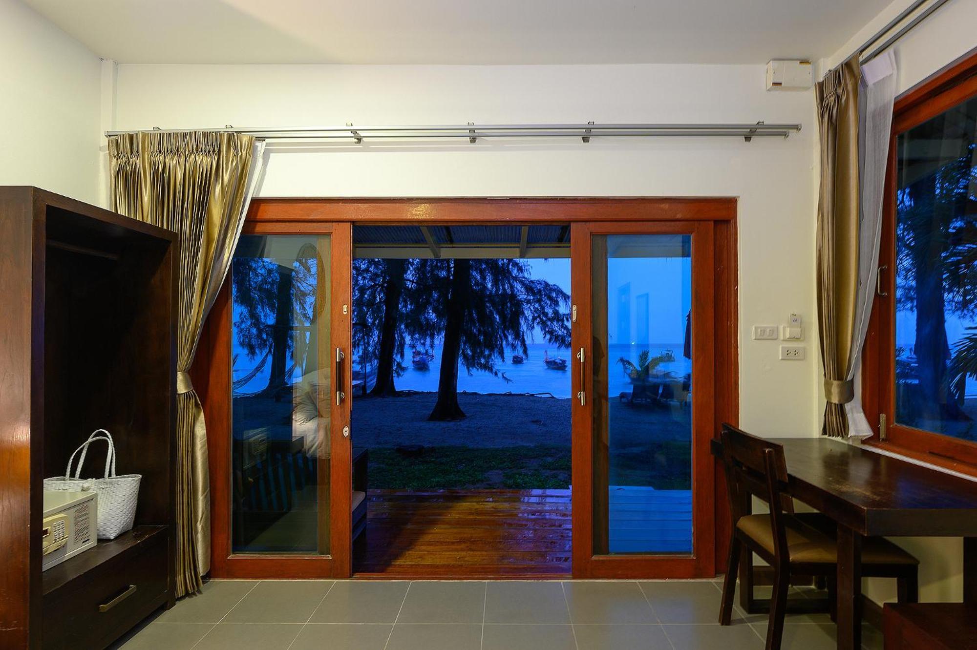 Wapi Resort Koh Lipe Room photo