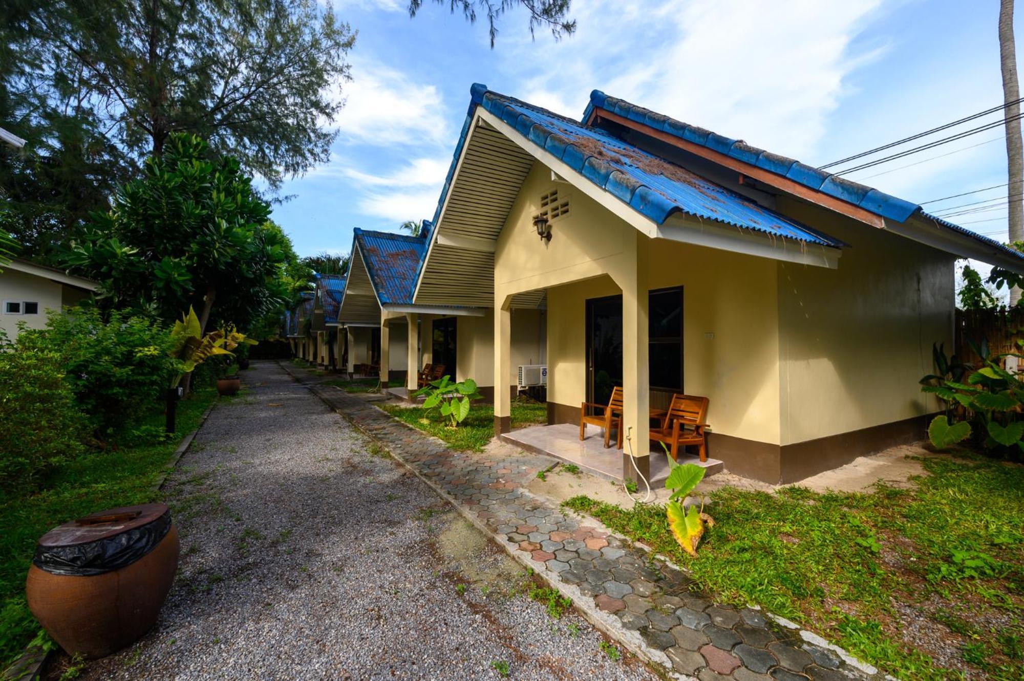 Wapi Resort Koh Lipe Room photo
